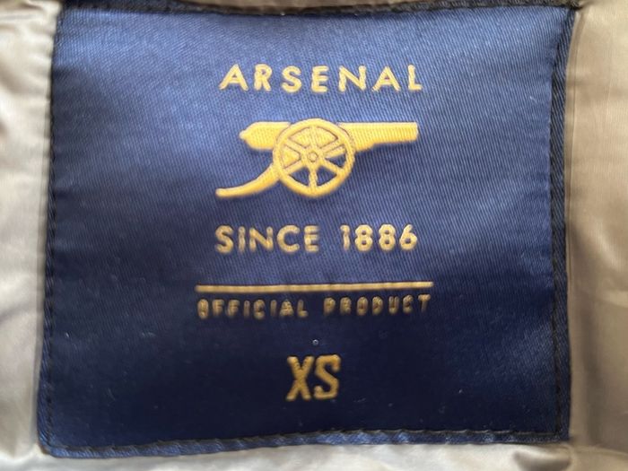 Arsenal Black Padded Jacket (Size XS)