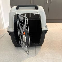 Pet carrier crate (Bracco Travel 4)