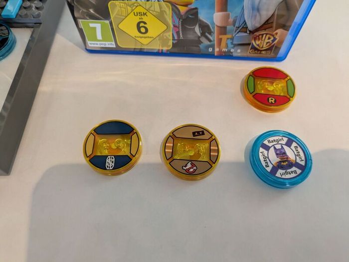 Lego dimensions every story & level. 58 character tags & PS4 disc