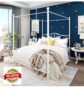 Double Canopy Bed Frame with Vintage Headboard & Footboard, White 135x190cm Double Canopy Bed Frame, 4ft6 Heavy Duty Metal Bed, Heart Scroll Headboard & Footboard, Steel Slats for Bedrooms
