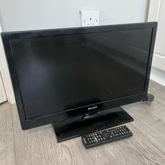Walker SMART tv with built in DVD player
