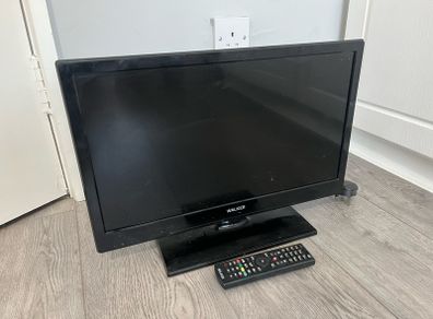 Walker SMART tv with built in DVD player
