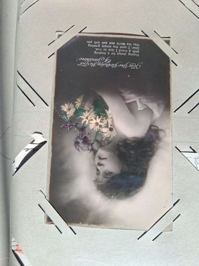 Mega Art Nouveau Postcard Album (197 Pieces)