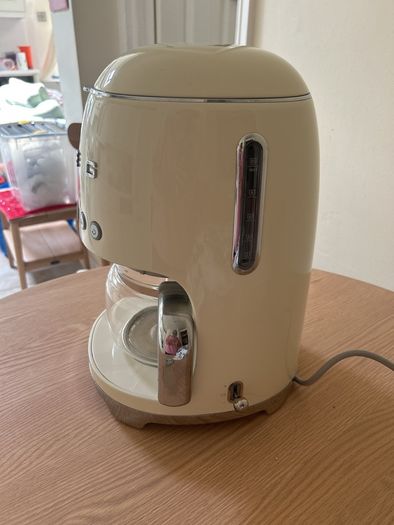 Smeg filter coffee maker