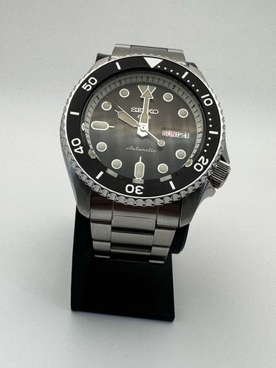 SEIKO 5 Sports automatic