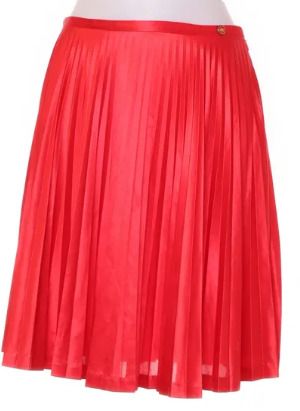 red skirt