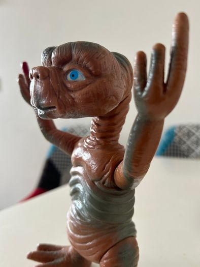 1980,s E.T  Figure
