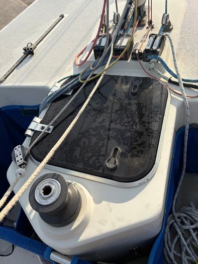 Racing Sailing Boat - Excellent Condition