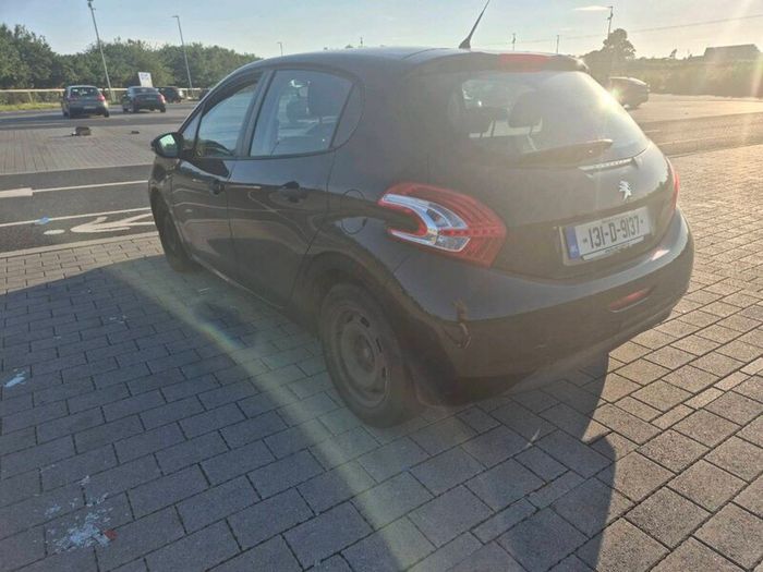 Peugeot 208 1.0 Drive Home, tax 08/26, NO NCT