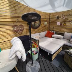 Outdoor electric heater