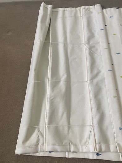 Roman Blind with teardrop pattern