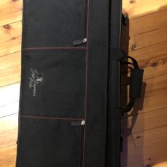 Alto/soprano double saxophone case.