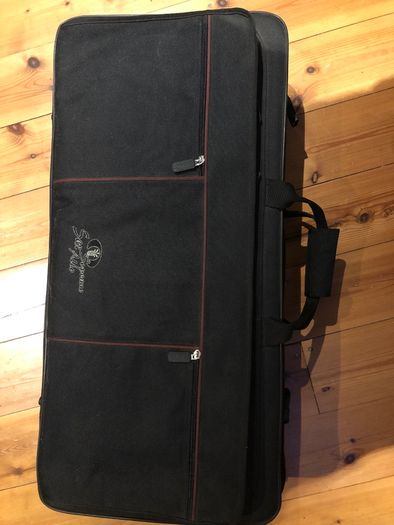 Alto/soprano double saxophone case.