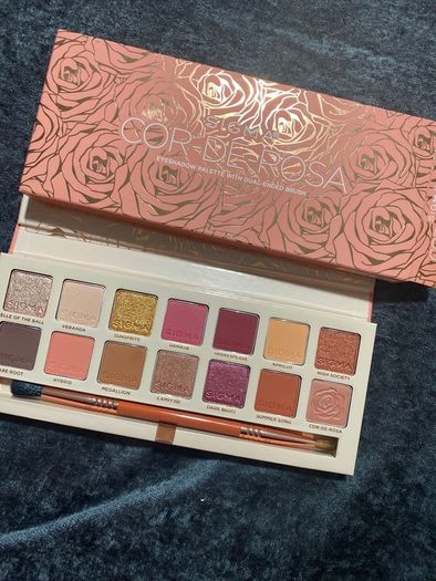 Sigma cor de Rosa eyeshadow palette