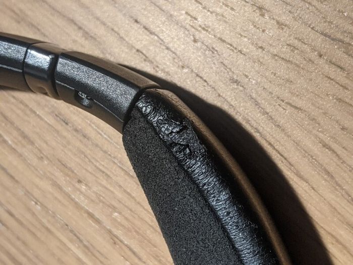 Bose SoundLink Around-Ear Wireless Headphones II Black