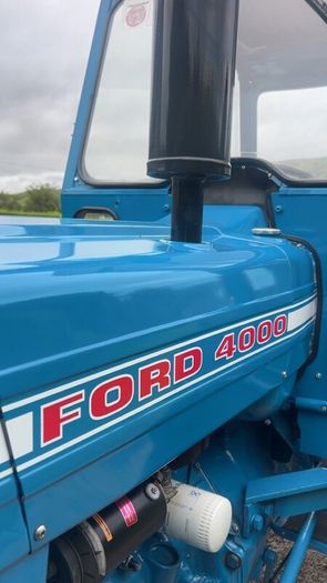 Ford 4000