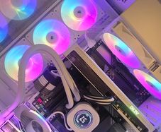 New custom gaming rig 9800x3d 32gb 16gb GPU NVIDIA 1tb