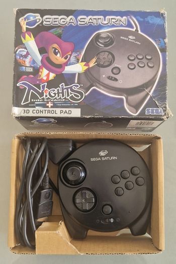 Sega Saturn w/ 3D Control Pad, Arcade Racer, Lightgun and Games