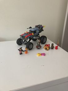 lego 70827 Lego movie two Emmet and Lucy's escape buggy