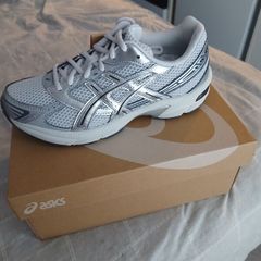 Asics Gel Trainers Brand New Size 5