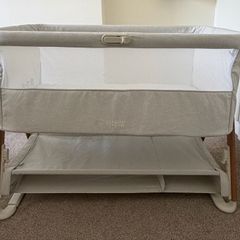 Lua Bedside Crib Excellent Condition