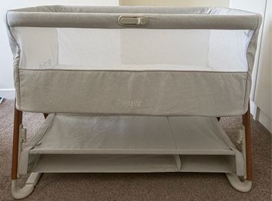 Lua Bedside Crib Excellent Condition