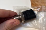 Bosch fuel rail sensor 0281002948