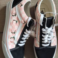 Ladies girls old skool vans beautiful condition floral pink