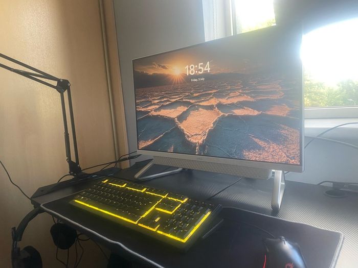 Dell Inspirion 7700 AIO Desktop