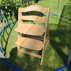 Child feeding chair