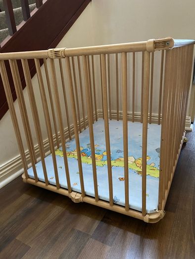 Geuther wooden playpen