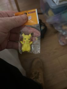 Pikachu pencil topper