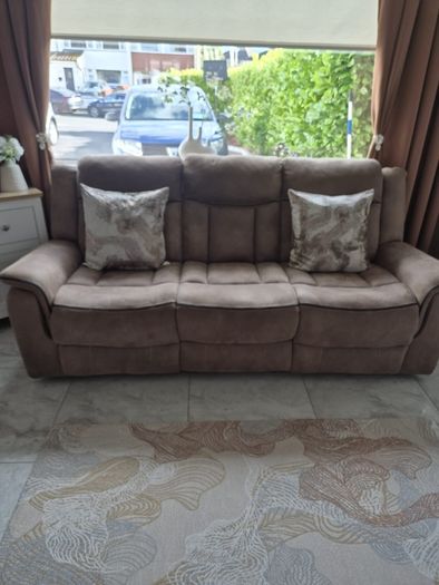 2 recliner sofa