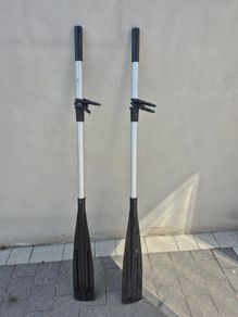 Oars & Oar locks