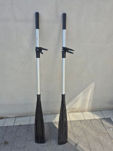 Oars & Oar locks