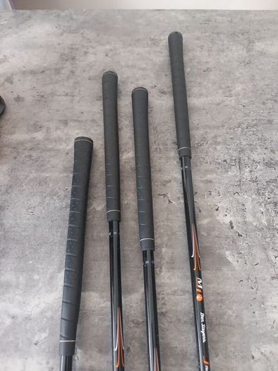 Kids golf set. Right handed clubs
