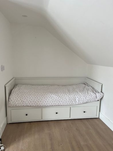 Hemnes ikea white day bed