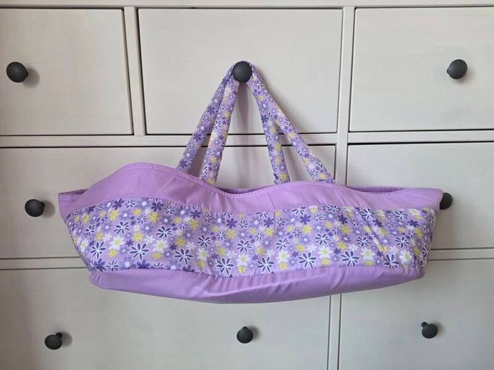 Doll's basket NEW