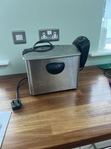 deep fat fryer