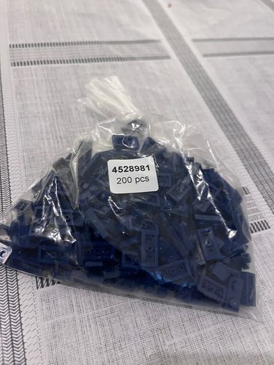 LEGO 5300 piece's 23 bags