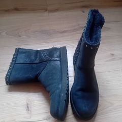 ladies boots UGG size 7.5/40