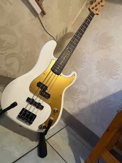 Squier Precision Jazz (PJ) Bass Upgraded EMG Pickups