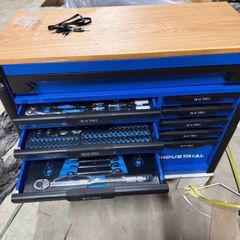 Brand New 13drawer Tool Chest Full Kf Tools