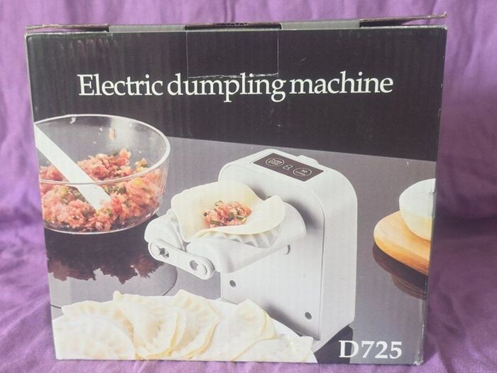 Electric dumpling machine