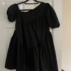 Elegant black balloon dress