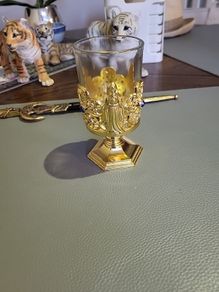 Votive stand