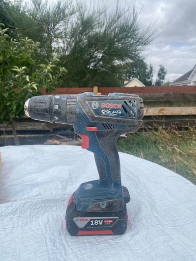 Makita drill and battery