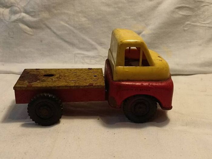 Wells Britmoy 1950's Friction Tinplate Truck
