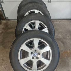 Volvo xc60 wheels with tyres R17