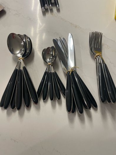 Vintage-style Napoli 18/8 stainless steel cutlery set